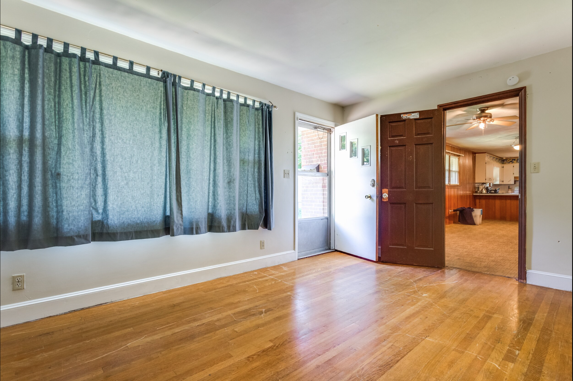 Building Photo - 146 Rosedale Cir