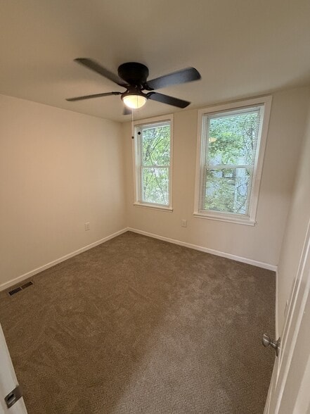 Building Photo - 1424 N Corlies St