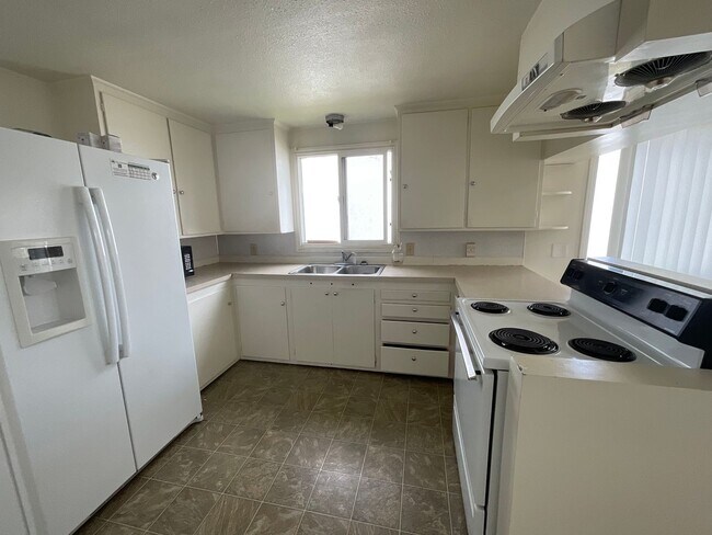 Building Photo - 2 Bed, 1 Bath Rambler - Downtown Ferndale