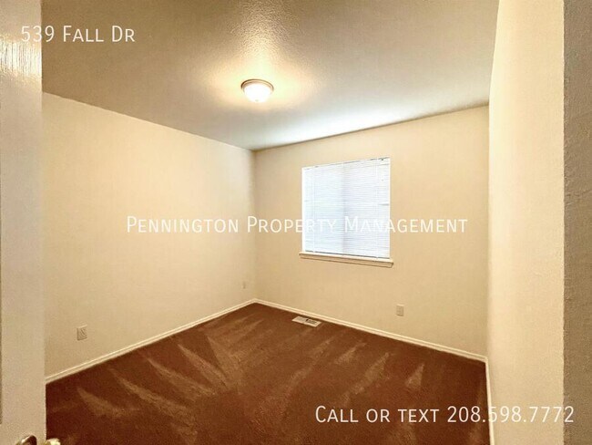 Building Photo - 539 Fall Dr