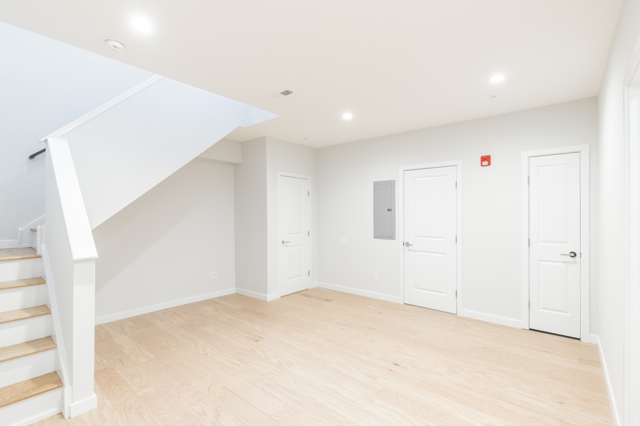Building Photo - 757 N Uber St