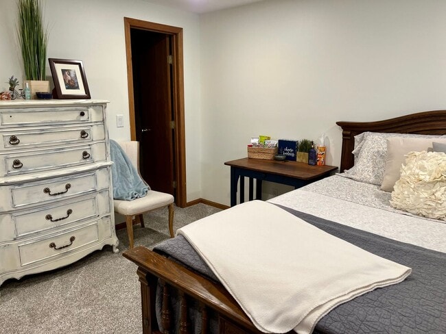 Building Photo - ***Coming Soon Mid June 2026*** 4 Bedroom 3 bath home in Derby, KS