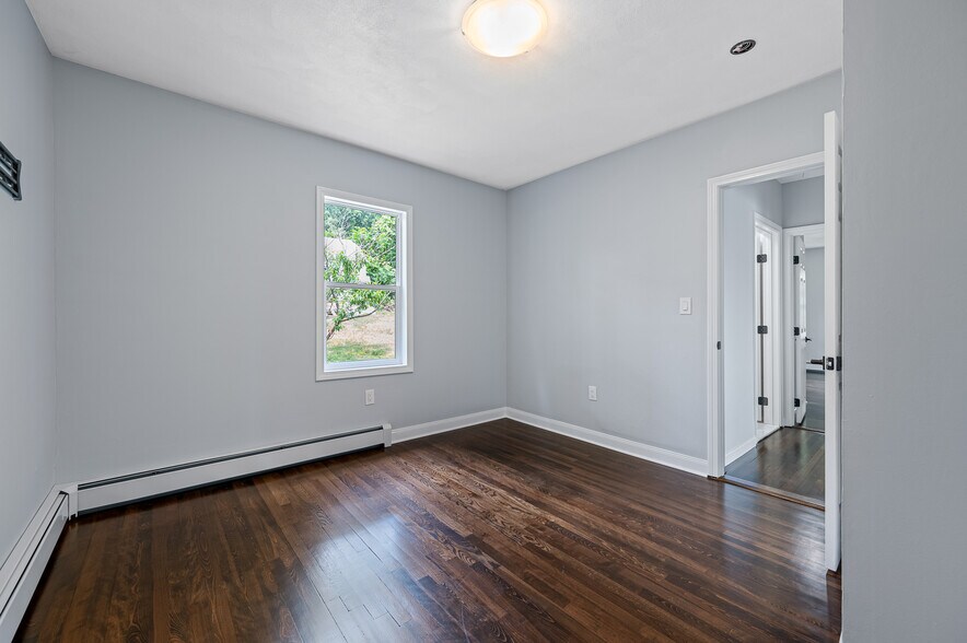 Building Photo - 7 Pasadena Pky