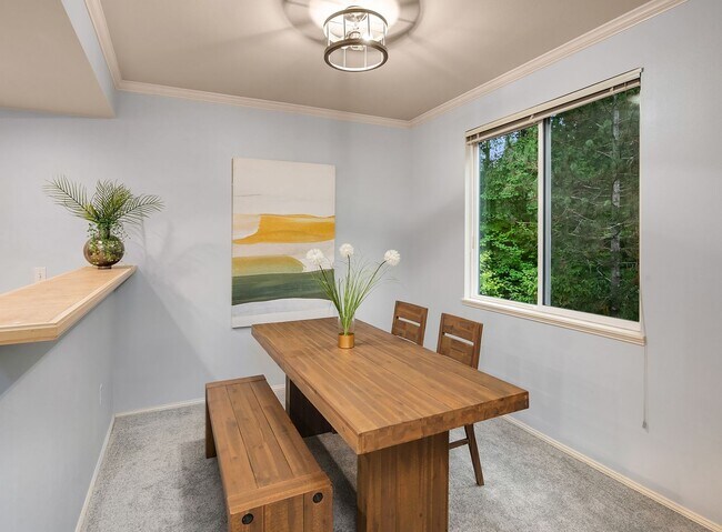 Building Photo - 2bd/2ba Sammamish House