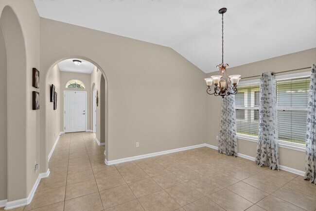 Building Photo - 73 Durango Dr