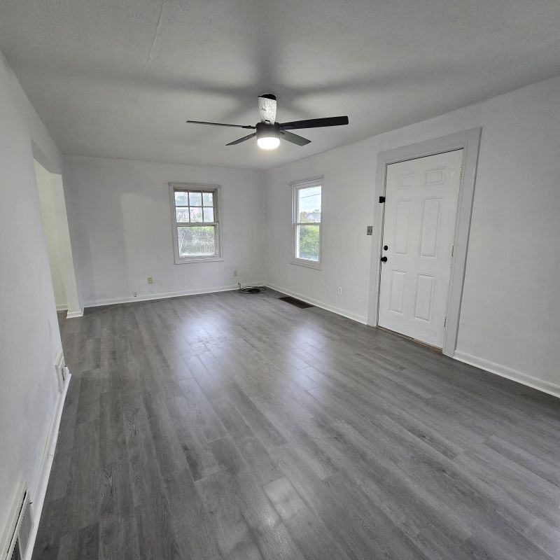 Building Photo - 21676 N Essex Dr