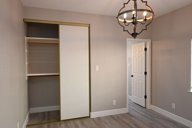 Building Photo - Nice Willow Glen Bungalow, Pet Friendly, 2...