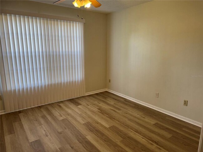 Building Photo - 513 Green Spring Cir