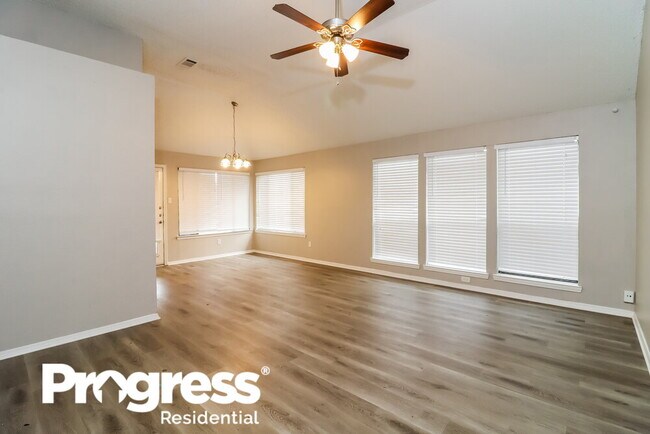 Building Photo - 809 Wyndham Pl