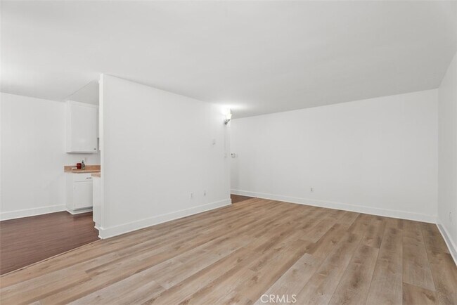 Building Photo - 12200 Montecito Rd