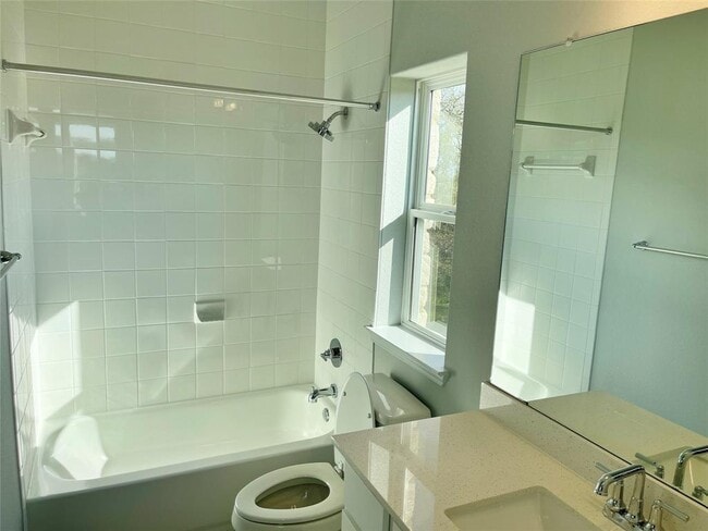 Building Photo - 196 Spangle Wy