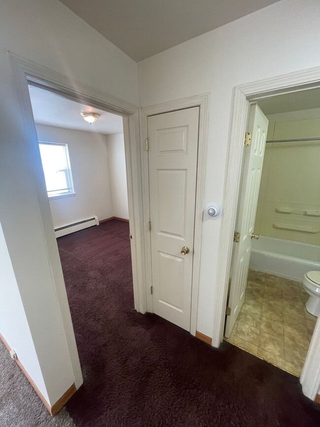 Interior Photo - 7708 W National Ave