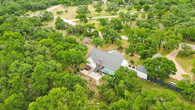 Building Photo - 510 Camino De Rancho