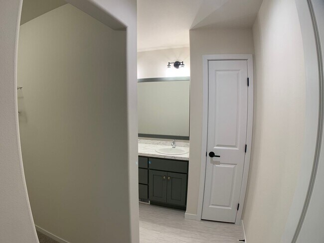 Building Photo - 1360 Goldenwood Dr