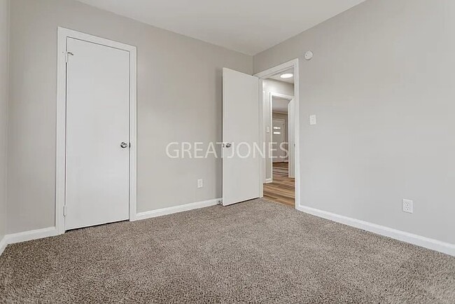 Building Photo - 4346 Pinebrook Dr