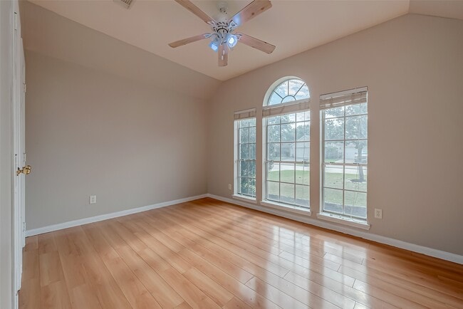 Building Photo - 8714 Pleasantbrook Dr