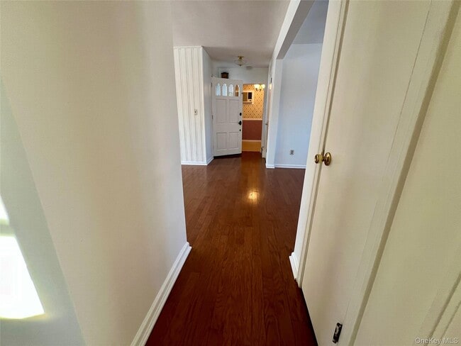 Building Photo - 34 Cross St