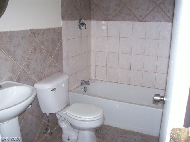 Building Photo - 6649 Fredonia Dr