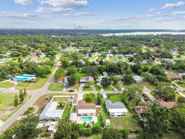 Building Photo - 2580 Granada Cir W