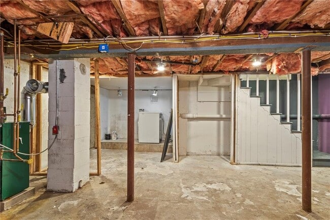 Building Photo - 42 Belfield Dr