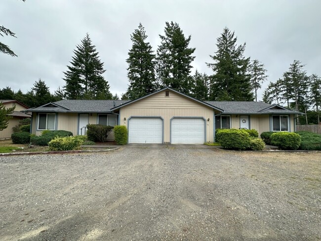 Primary Photo - 73 E Pine Park Ln