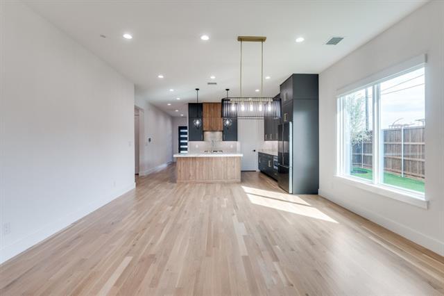 Building Photo - 2805 Cherrywood Ave