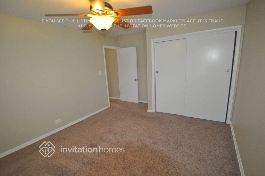 Building Photo - 9705 S 54th Ave