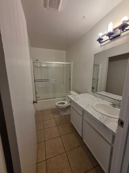 Building Photo - 7124 Kelley Dr