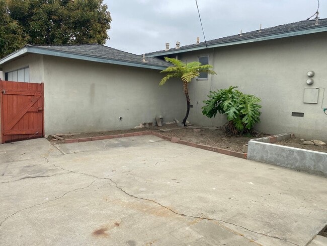 Building Photo - SanLuisProperties