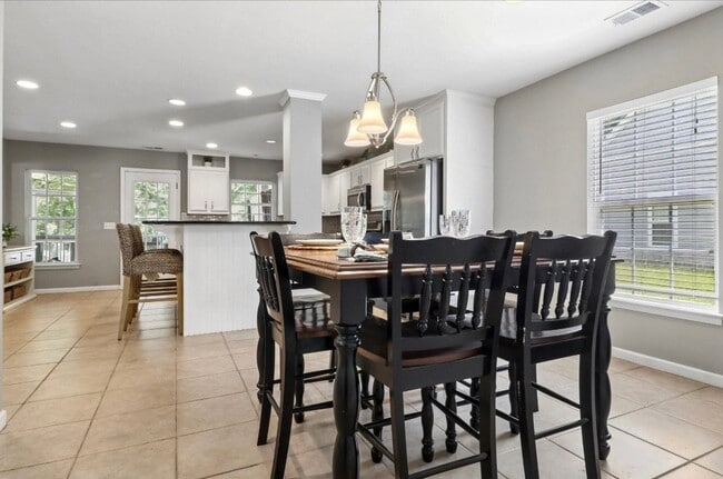 Building Photo - 7 Longleaf Ct