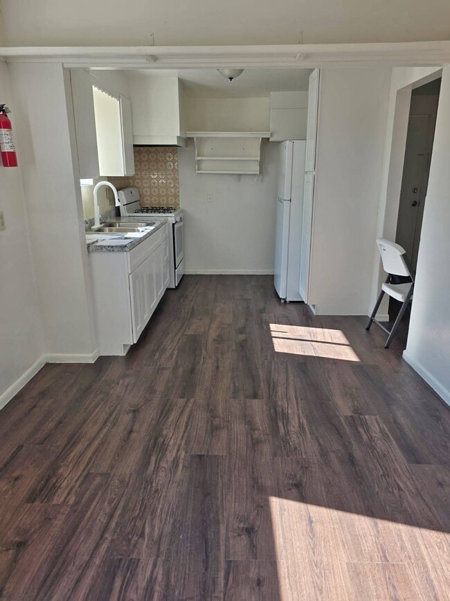 Building Photo - 53080 Harrison St