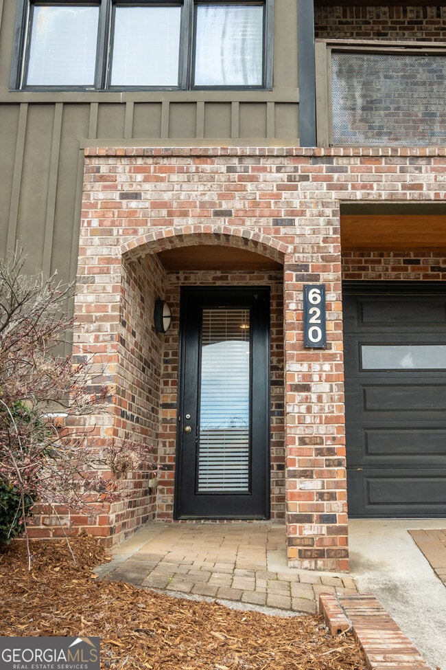 Building Photo - 118 Ruth Dr