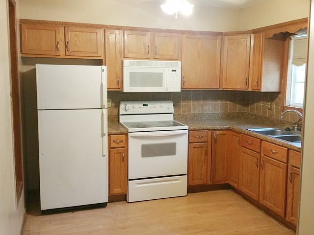 Building Photo - 4401 22nd Ave NW