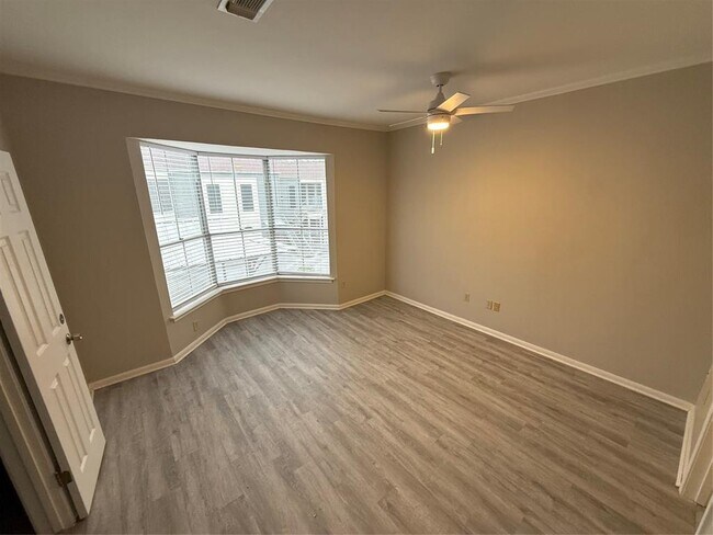 Building Photo - 2529 Rio Grande St