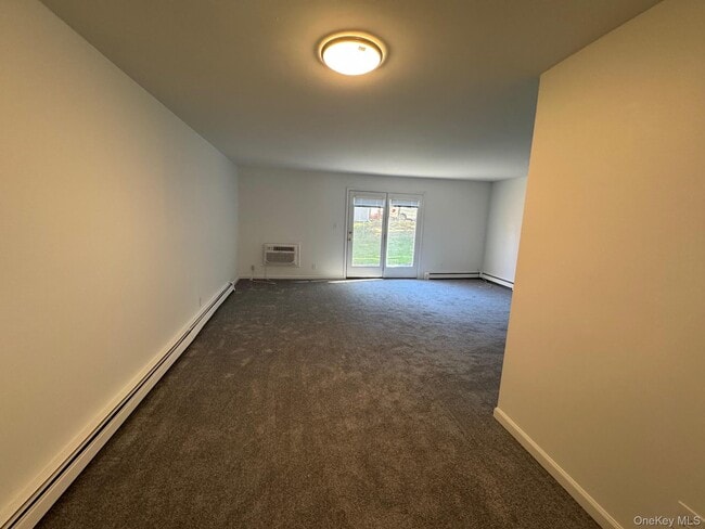 Building Photo - 4 Patton Dr