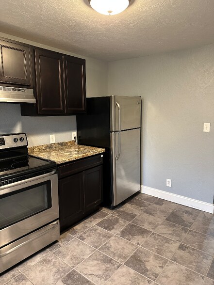 Building Photo - 1326 7th Ave N