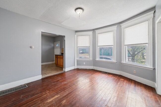Building Photo - 705 Dixwell Ave