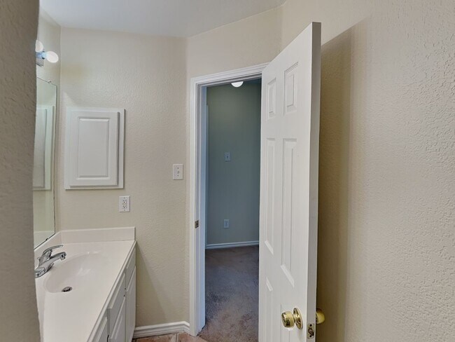 Building Photo - READY NOW! Spacious 4-Bedroom Hulen Bend Home with Open Layout, Gourmet Kitchen & Entertainer’s B...