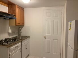 Building Photo - 4638 194th St