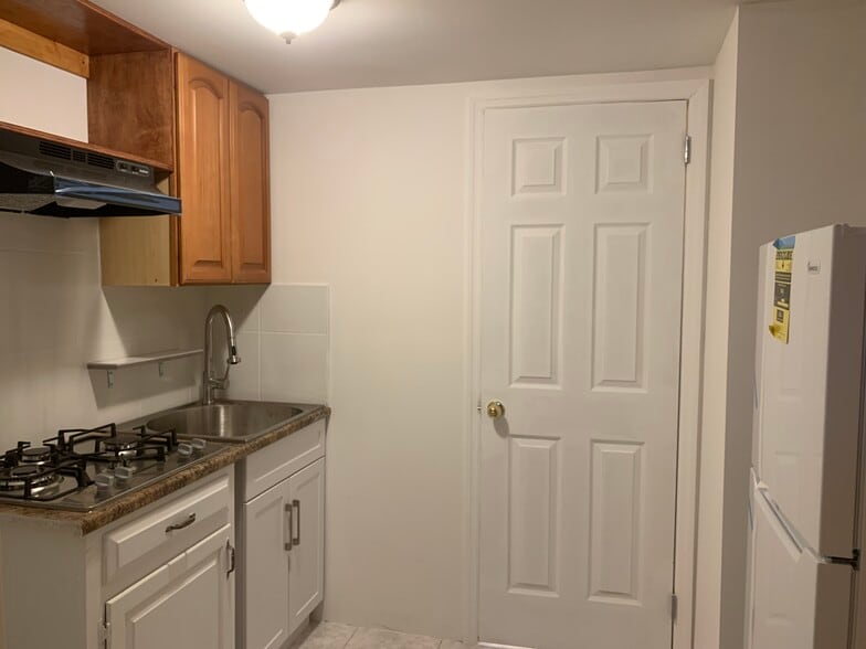 Primary Photo - 4638 194th St