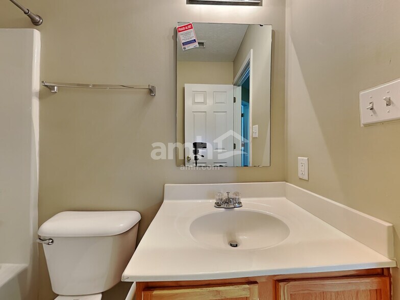 Building Photo - 4372 Mahogany Dr
