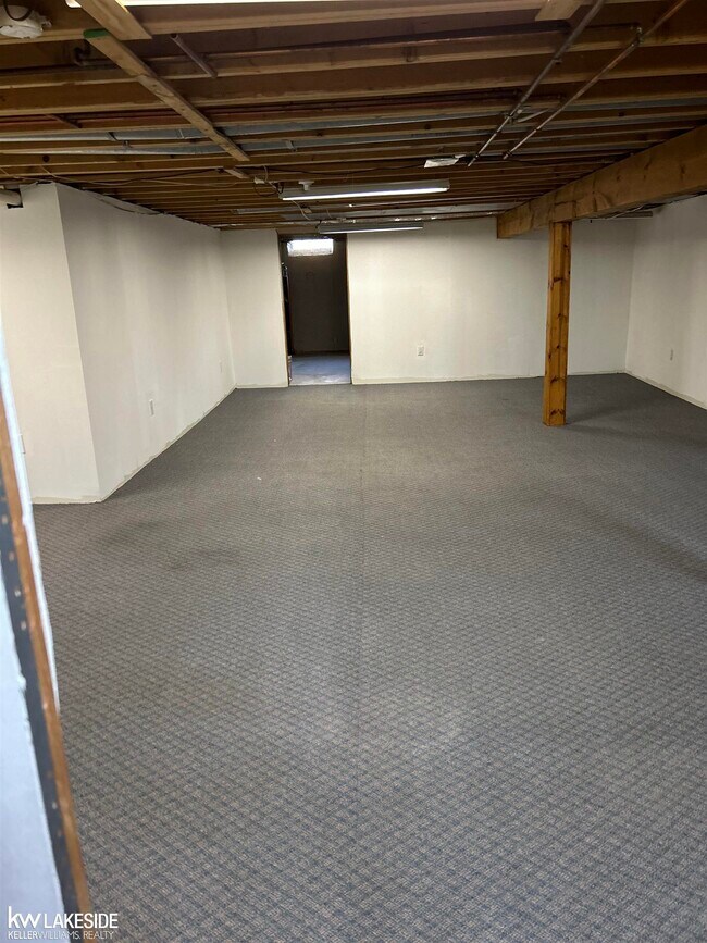Building Photo - 52156 Antler Dr