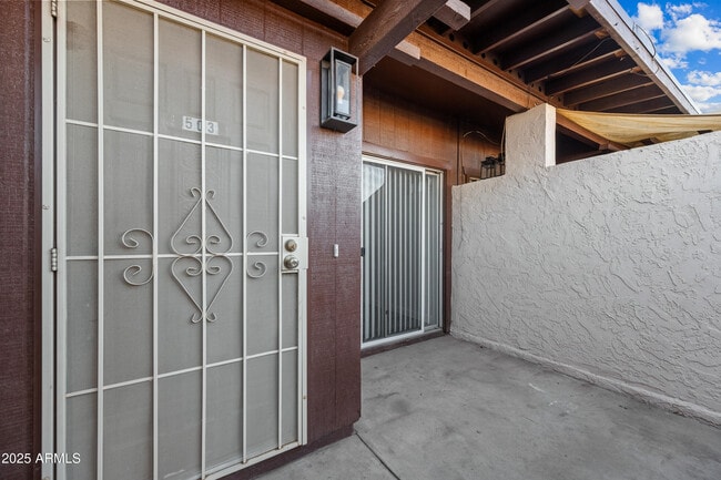 Building Photo - 503 W Pebble Beach Dr