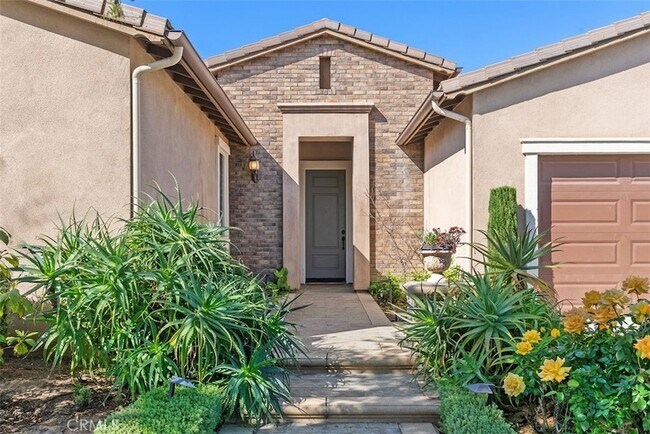 Building Photo - 154 Pavilion Park