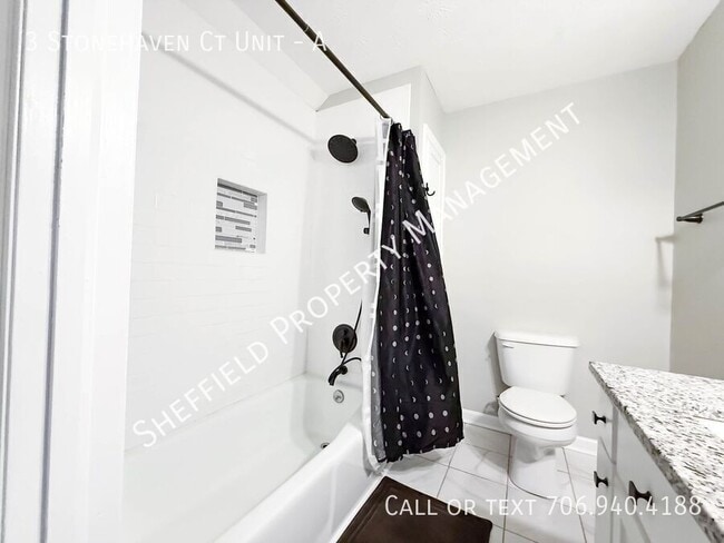 Building Photo - 3 Stonehaven Ct