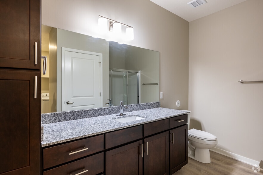Studio - 563SF - HORIZON
