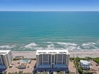 Building Photo - 1045 Jimmy Buffett Mem Hwy