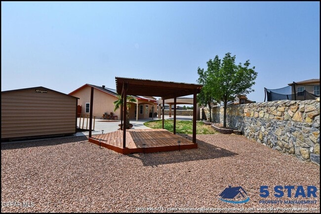 Building Photo - 11989 Mesquite Miel Dr