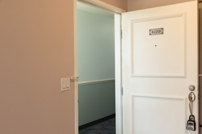Building Photo - 4860 Rolando Ct