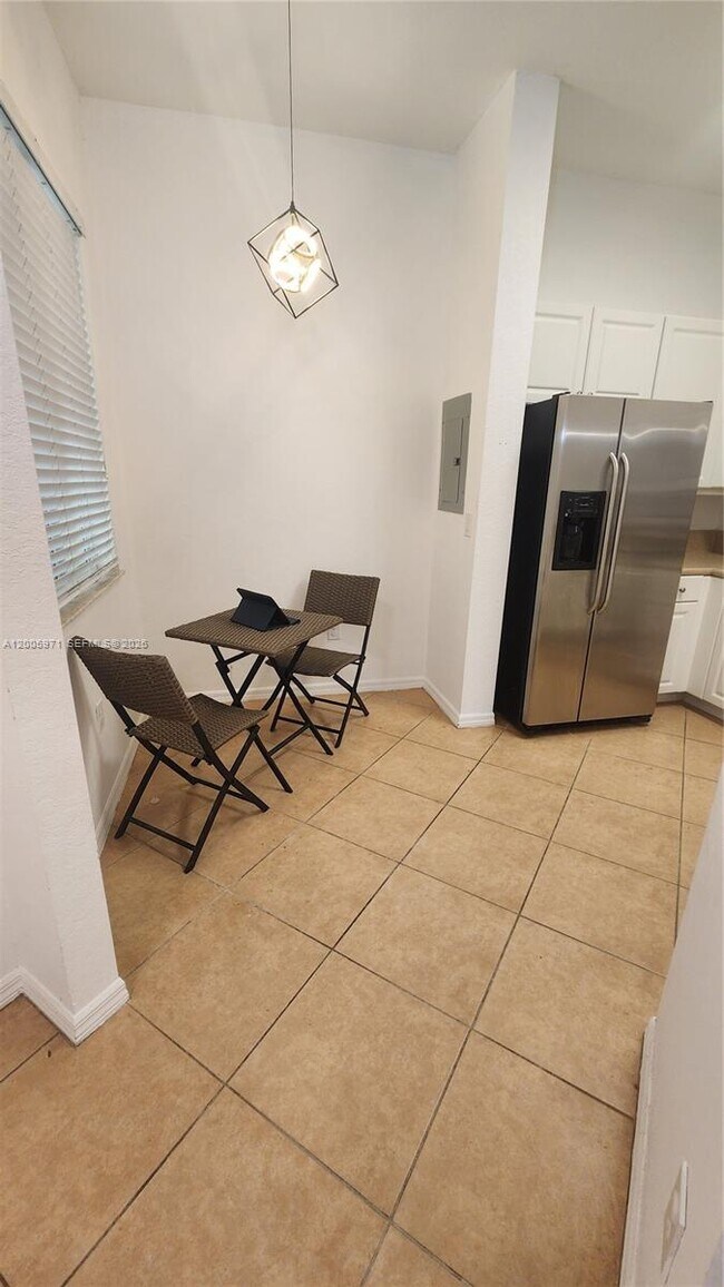 Building Photo - 3600 Oaks Clubhouse Dr
